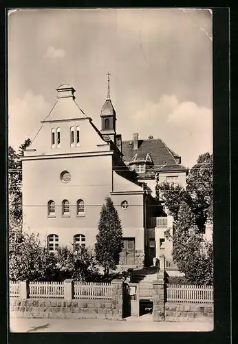 AK Markneukirchen i. Sa., Katholische Kirche mit Strassenpartie