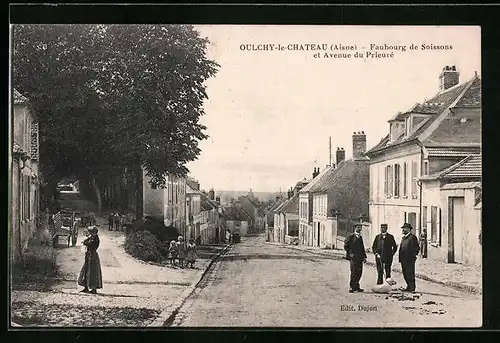 AK Oulchy-le-Chateau, Faubourg de Soissons et Avenue du Prieuré