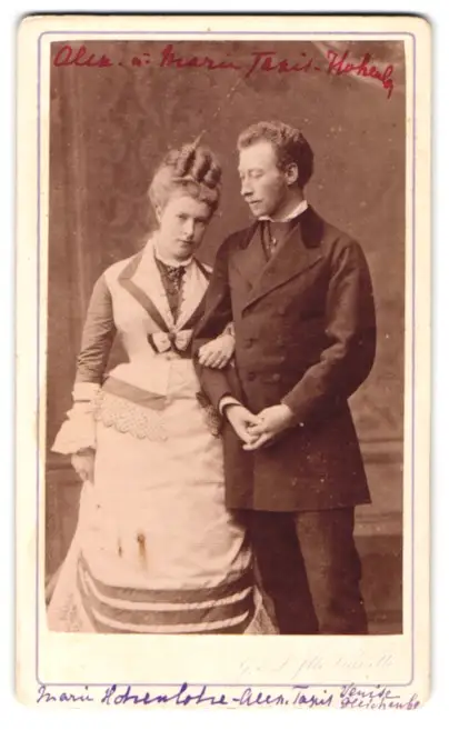 Fotografie Fratelli Vianelli, Venezia, Portrait Prinz Alexander von Thurn und Taxi mit Frau Maria von Thurn und Taxis 0
