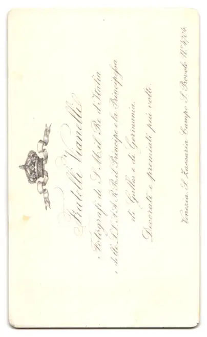 Fotografie Fratelli Vianelli, Venezia, Portrait Prinz Alexander von Thurn und Taxi mit Frau Maria von Thurn und Taxis 1