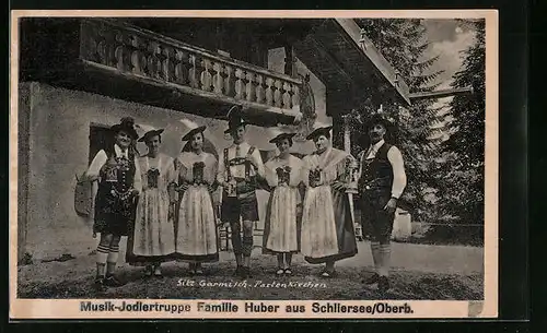 AK Musik-Jodlertruppe Familie Huber aus Schliersee, Trachtenkapelle