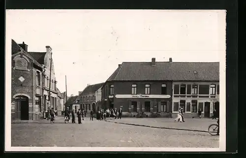 AK Pecquencourt, Un coin de la Place