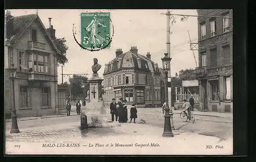 AK Malo-les-Bains, La Place et le Monument Gaspard-Malo