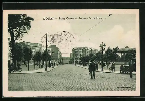 AK Douai, Place Carnot et Avenue de la Gare