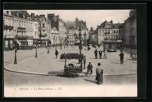 AK Douai, La Place d`Armes, Eisverkäufer