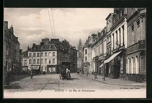 AK Douai, La Rue de Valenciennes