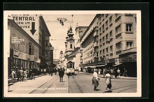 AK Linz a. D., Landstrasse mit Strassenbahn