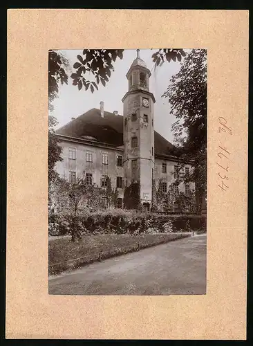 Fotografie Brück & Sohn Meissen, Ansicht Neustadt i. Sa., Schloss Burkersdorf mit Uhrenturm