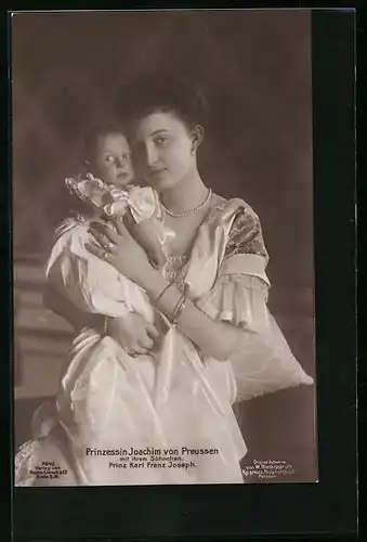 AK Prinzessin Joachim von Preussen mit ihrem Söhnchen Prinz Karl Franz Joseph