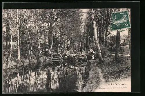 AK Le Vésinet, Cascade de la rue des Ecoles