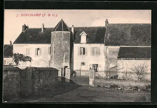 AK Sonchamp, Tour de l`ancienne ferme