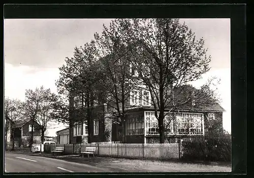 AK Neustadt am Rennsteig, Pension Sonne am Rennsteig mit Strassenpartie