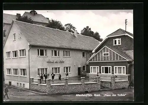 AK Altenfeld /Thür. Wald, Haus des Volkes mit Besuchern