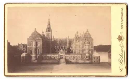 Fotografie C. Rathsach, Frederiksborg, Ansicht Frederiksborg, Blick auf das Schloss Frederiksborg