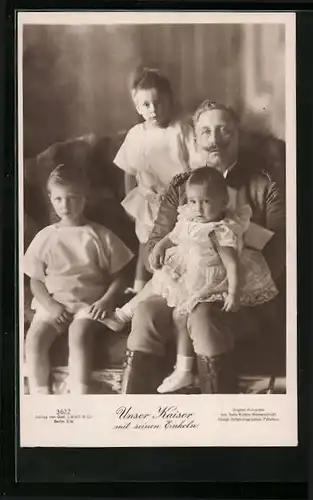 AK Unser Kaiser mit seinen Enkeln