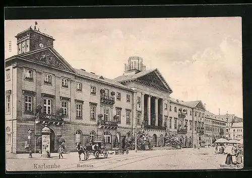 AK Karlsruhe, Rathaus mit Pferdewagen und Litfasssäule