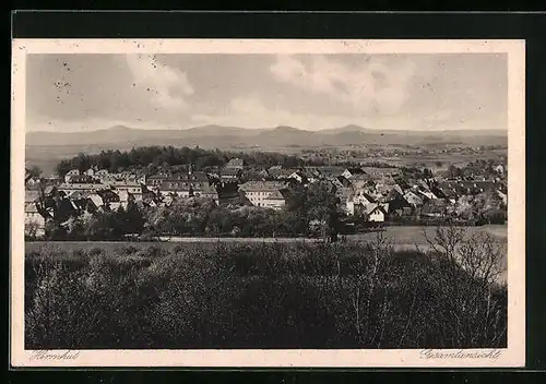 AK Herrnhut, Gesamtansicht gegen Gebirge