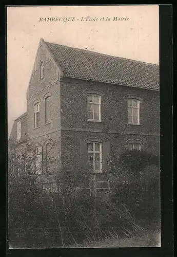 AK Bambecque, L`Ecole et la Mairie