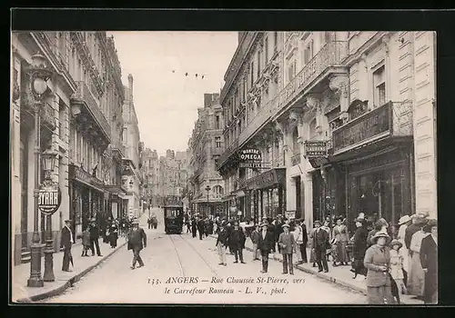 AK Angers, Rue Chaussèe St-Pierre, Strassenbahn