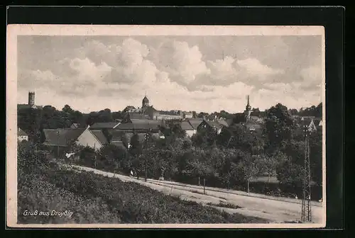 AK Droyssig, Ortsansicht mit Passanten