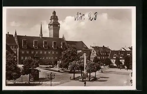 AK Zeitz, Altmarkt mit Rathaus und Kriegerdenkmal