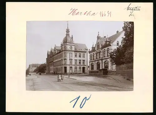 Fotografie Brück & Sohn Meissen, Ansicht Hartha, Wilhelmstrasse mit Hotel zur Krone