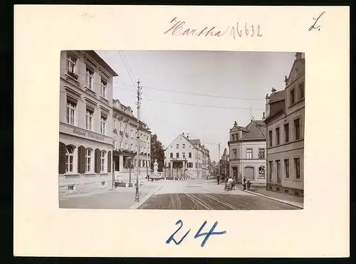 Fotografie Brück & Sohn Meissen, Ansicht Hartha, Albertstrasse mit Rathaus, Städtische Volksbibliothek, Laden Paul Thieme