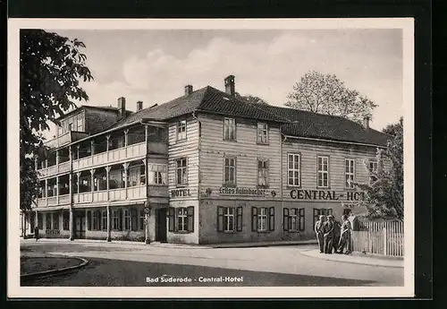 AK Bad Suderode, Central Hotel mit Strassenpartie