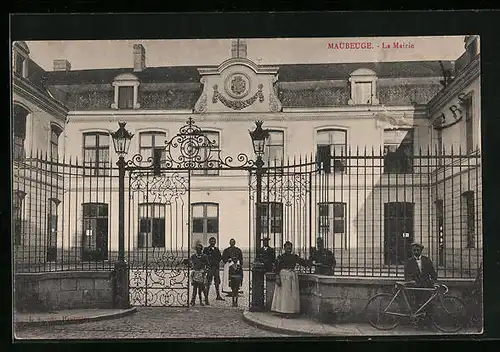 AK Maubeuge, La Mairie