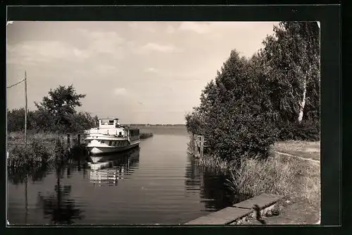 AK Kolberg, Hafen am Strandkasino mit Boot
