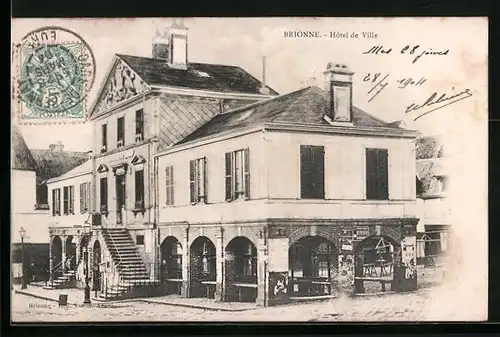 AK Brionne, Hôtel de Ville