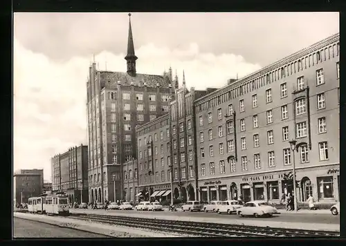 AK Rostock, Lange Strasse mit Strassenbahn und Geschäfte