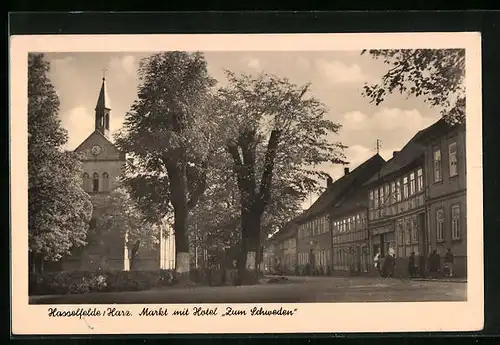 AK Hasselfelde / Harz, Markt und Hotel Zum Schweden