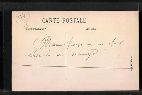 AK Villepreux, La Mairie et partie de la Grande Rue