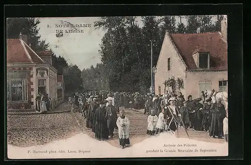 AK Notre-Dame-de-Liesse, Arrivée des Pélerins pendant la Grande Neuvaine de Setembre