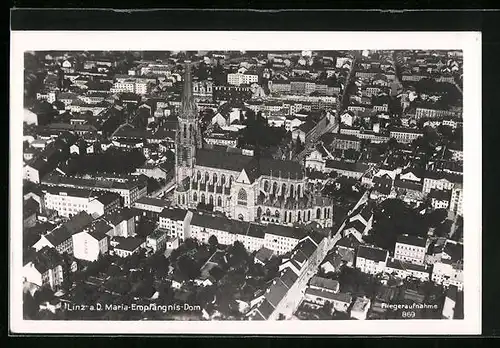 AK Linz a. D., Maria Empfängnis-Dom vom Flugzeug aus