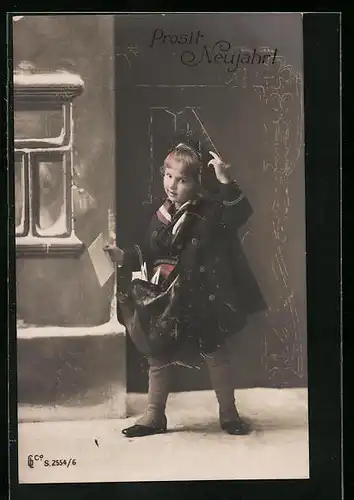 AK Kind mit Posttasche und Brief im Winter, Neujahrsgruss