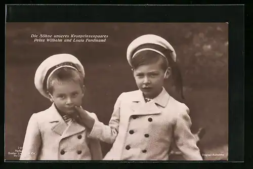 AK Die Söhne des Kronprinzenpaares Prinz Wilhelm und Prinz Louis Ferdinand