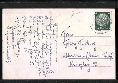 AK Grafenwöhr, Gebäudeansicht, Soldaten machen Rast auf einer Wiese