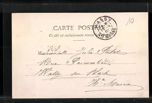 AK Ferrière-la-Grande, La Place