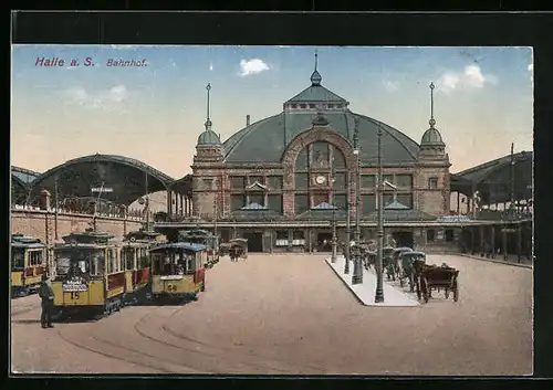 AK Halle a. S., Strassenbahnen vor dem Bahnhof