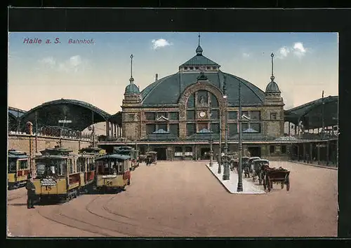 AK Halle a. S., Strassenbahnen vor dem Bahnhof