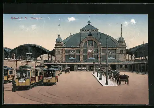 AK Halle a. S., Strassenbahnverkehr vor dem Bahnhof