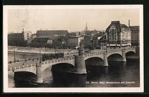 AK Basel, Mittl. Rheinbrücke mit Strassenbahn