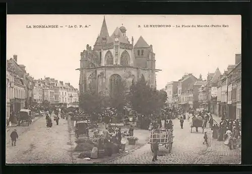 AK Le Neubourg, La Place du Marché Partie Est