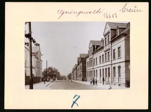 Fotografie Brück & Sohn Meissen, Ansicht Geringswalde i. S., Schulkinder in der Hauptstrasse