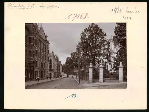 Fotografie Brück & Sohn Meissen, Ansicht Rumburg / Böhmen, Ladengeschäfte in der Bahnhofstrasse