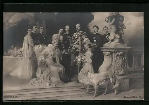 AK Kaiser Wilhelm II. in Uniform mit seiner Familie