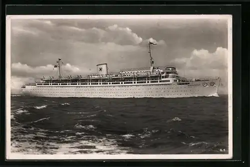 AK KdF-Passagierschiff Wilhelm Gustloff auf hoher See