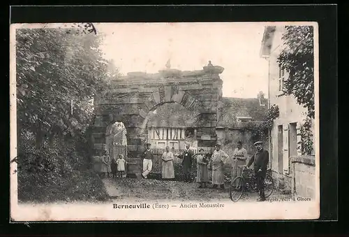 AK Bernouville, Ancien Monastère
